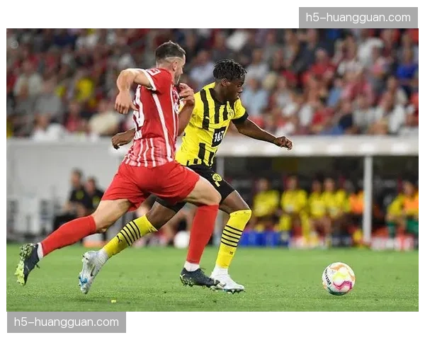 亚马逊公布纪录片拍摄计划，将聚焦英超俱乐部青训学院的边锋培养体系