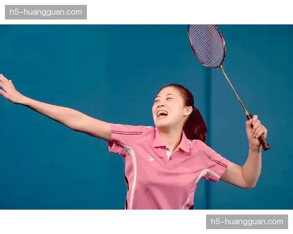 前奥运冠军高崚走进北京小学，推广校园羽毛球