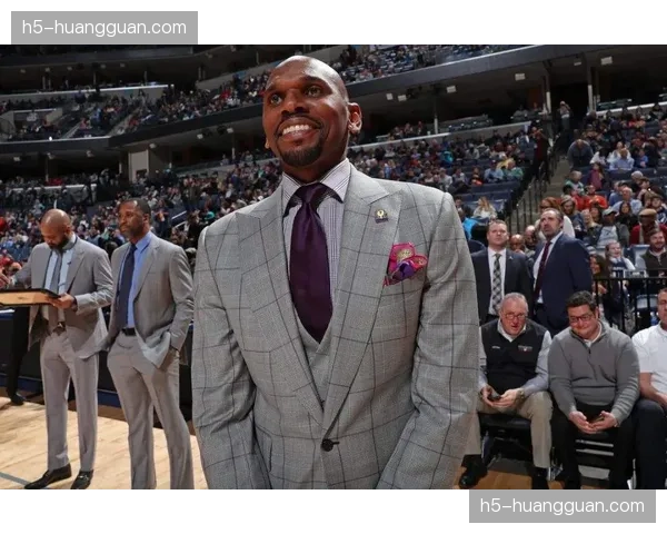 官方：南特前锋穆斯塔法·穆罕默德因膝伤赛季报销